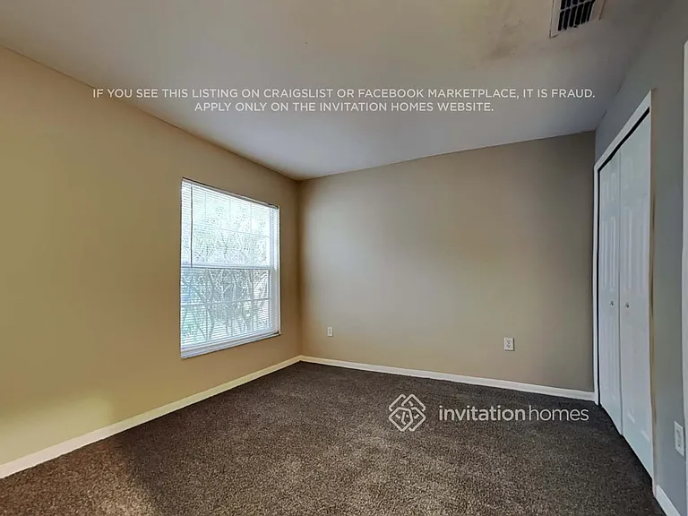 2411 Cedarfield Ln — Photo 10