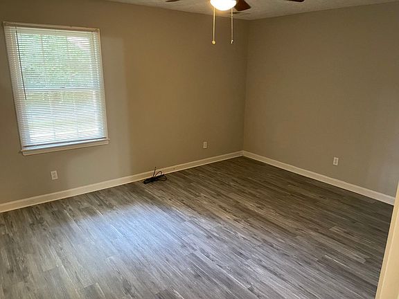 4th image of 2613 Shore Wood Ct NE #2611