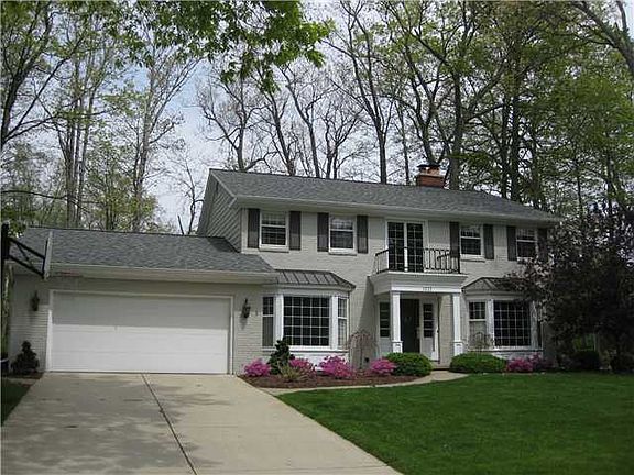 2nd image of 1032 E Whitman Dr