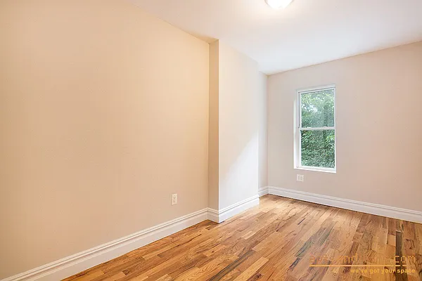 Rented by aptsandlofts.com | media 3