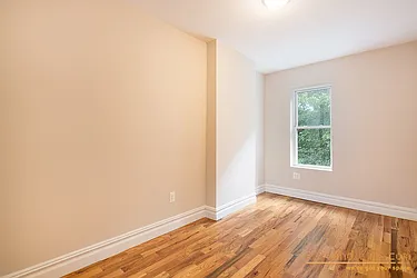 Rented by aptsandlofts.com