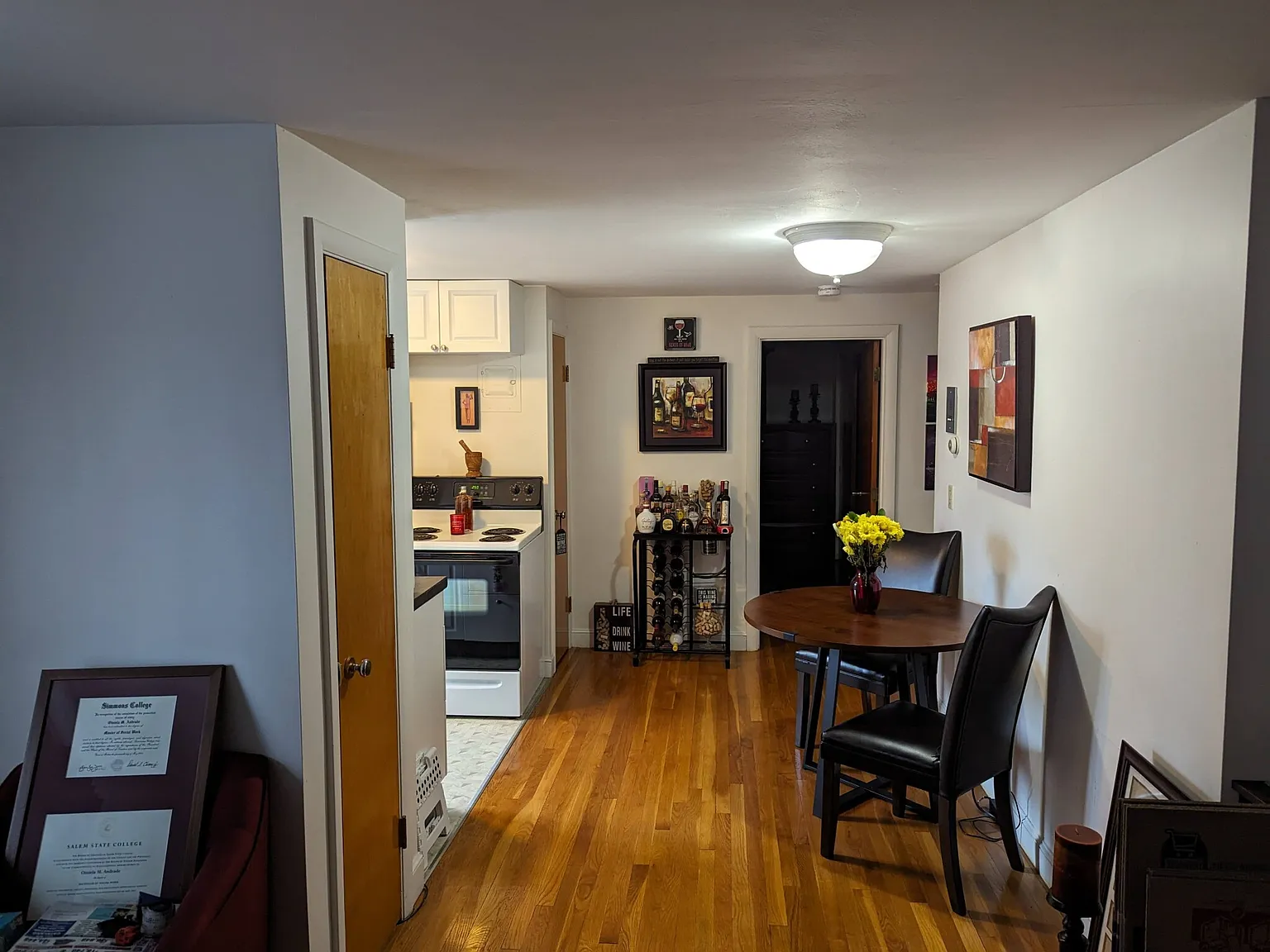 1 bed, 1.0 bath, 600 sqft, $1,950 — Photo 4