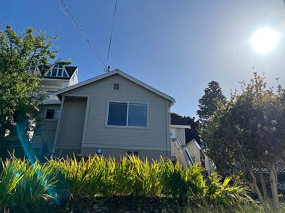 2nd image of 623 Hawthorne St