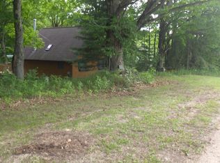 7219 Fawn Dr, Cadillac, MI 49601