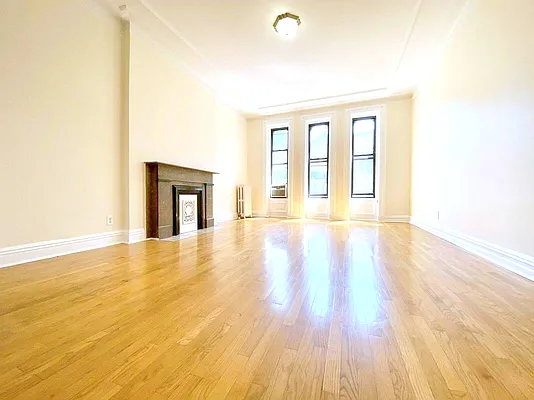 Rented by Manhattan Spaces | media 22