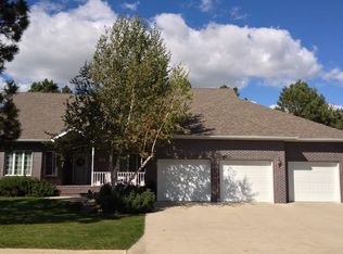 212 Trail Ridge Rd, Brookings, SD 57006
