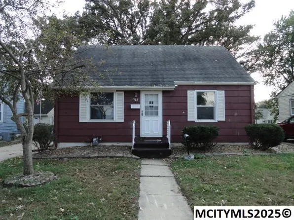 729 17th St NE, Mason City, IA 50401