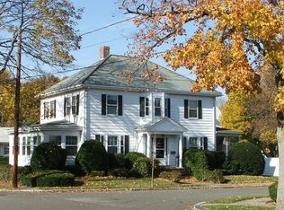 15 Thorndike St, Peabody, MA 01960