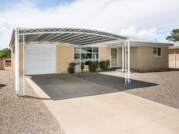 3rd image of 2733 Cardenas Dr NE