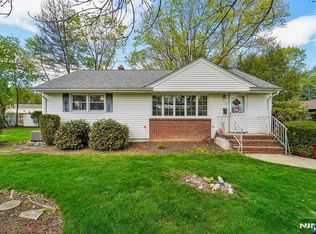 193 Homestead Rd, Paramus, NJ 07652