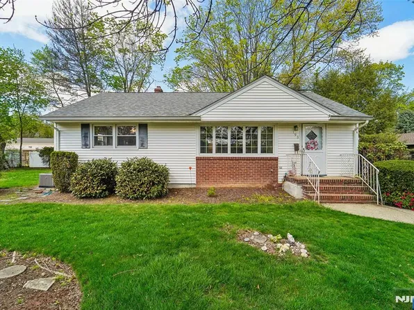 193 Homestead Rd, Paramus, NJ 07652