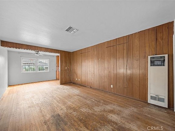 4th image of 285 E Carter St