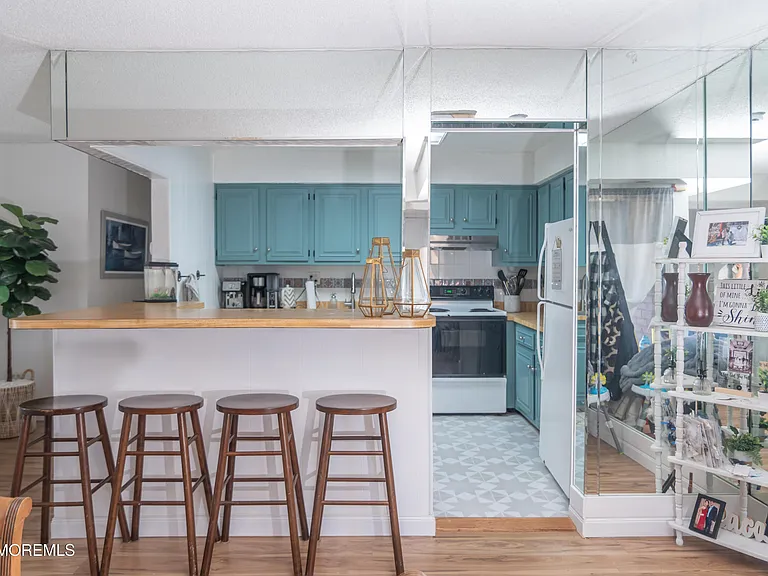 48 Northrup Dr #196 — Photo 5