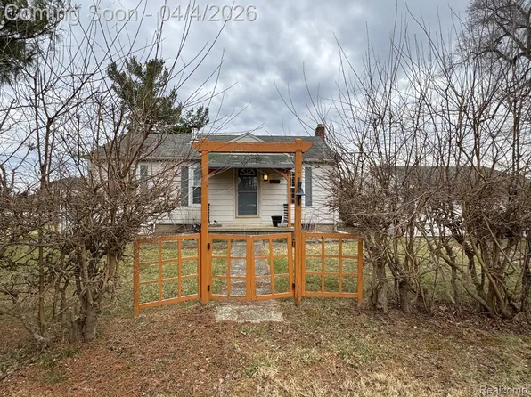 50285 Seven Mile Rd, Northville, MI 48167