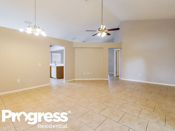 4th image of 629 Somerstone Dr