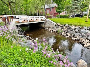 1813 Easton Tpke, Lake Ariel, PA 18436