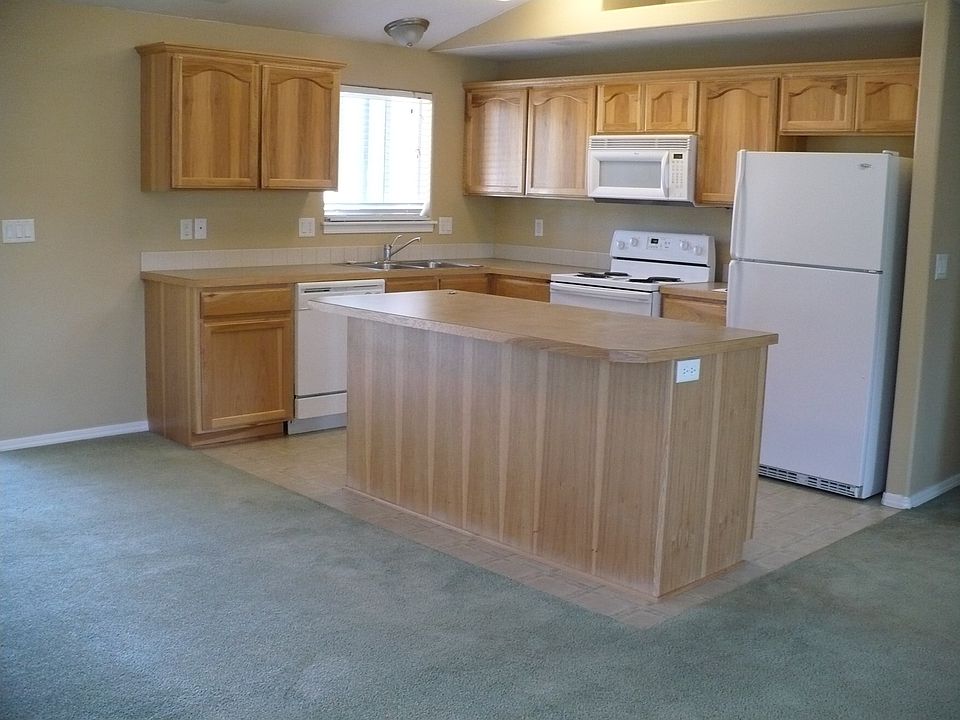 2nd image of 51466 Lasso Ln