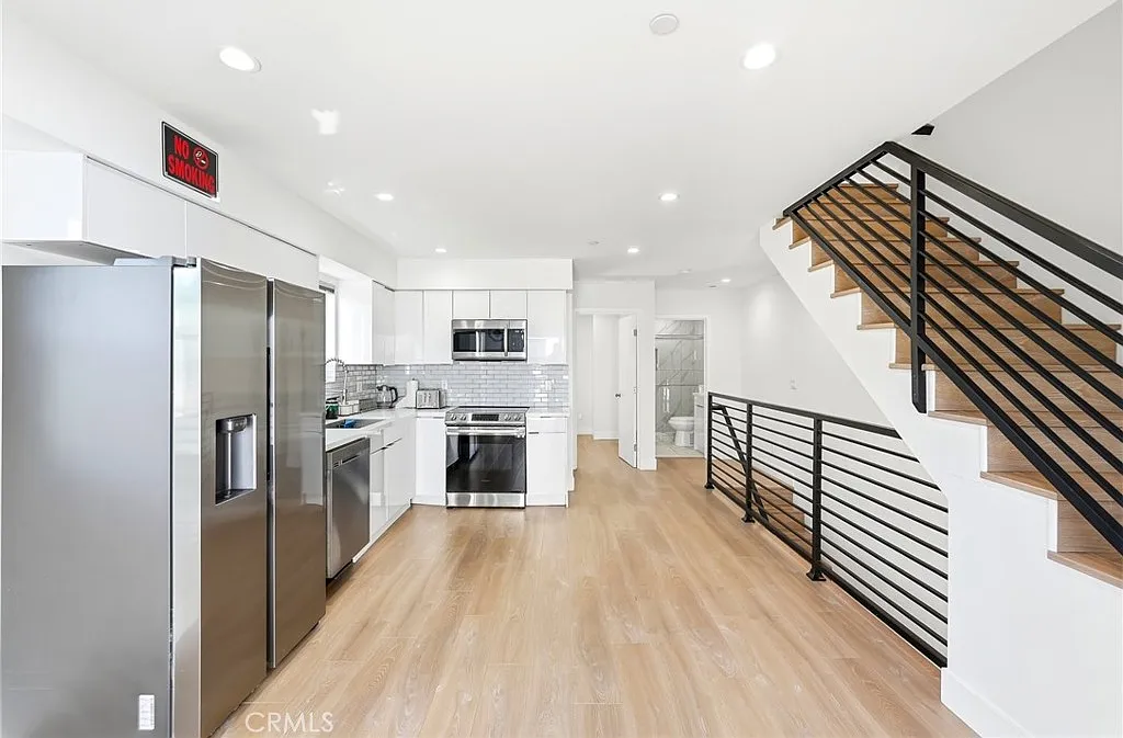 3 bed, 1500 sqft, $4,750 — Photo 3