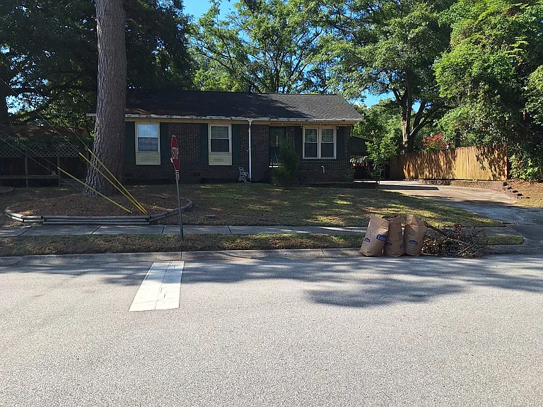 3363 Stonybrook Rd — Photo 2