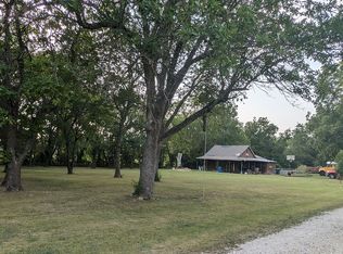 216 N McCaffree St, Nowata, OK 74048