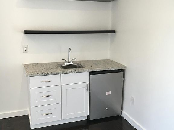 5th image of 823 Espanola Way #4