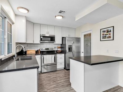 9451 Carlton Oaks Dr UNIT E, Santee, CA, 92071