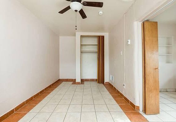 5th image of 230 W Mountain Ave APT B