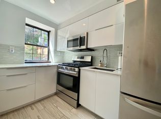 2545 14th St #2, Astoria, NY 11102