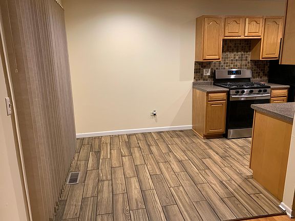 2nd image of 1050 Brunswick Hbr