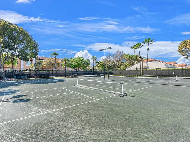 15465 Lake Magnolia Pl — Photo 48