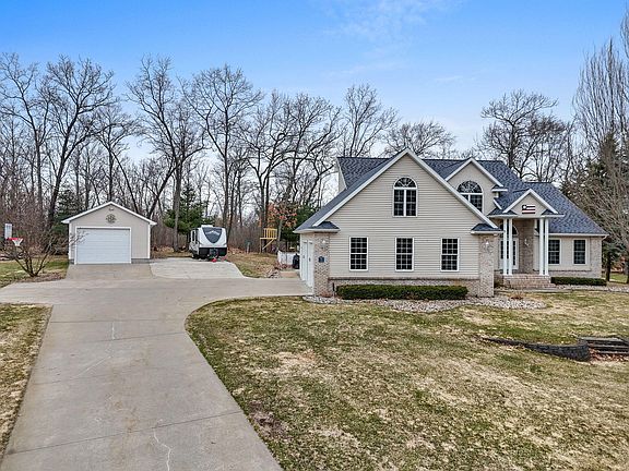 3rd image of 130 Frisco Dr