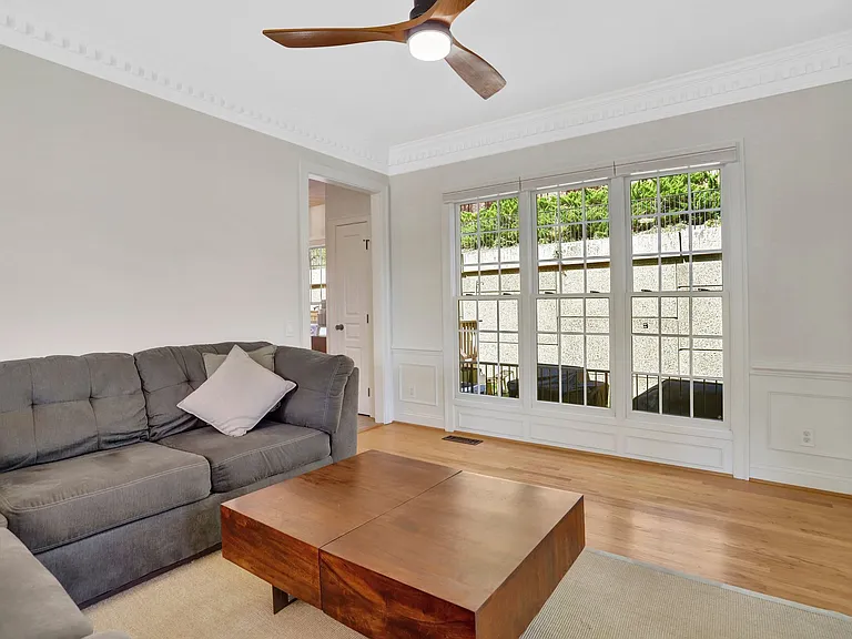 5231 Winter View Dr — Photo 13