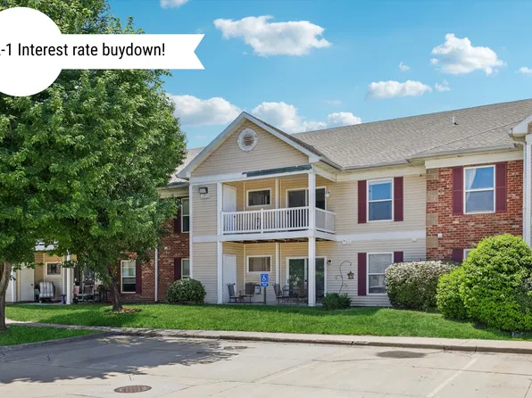 2153 NW 159th St Unit 60, Clive, IA 50325