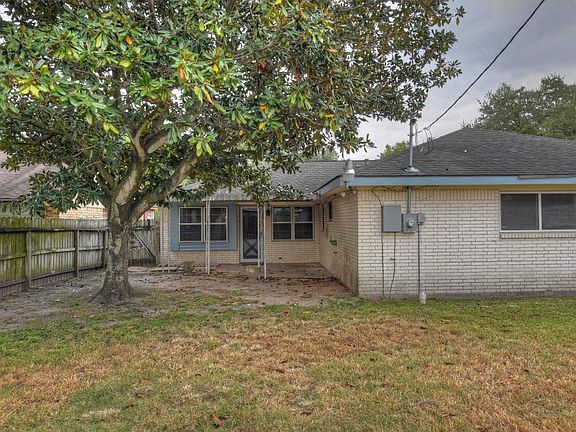 4th image of 6027 Golden Forest Dr