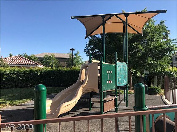 5th image of 9531 Vega Carpio Ave