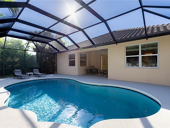 3rd image of 7685 Fieldstone Ranch Sq