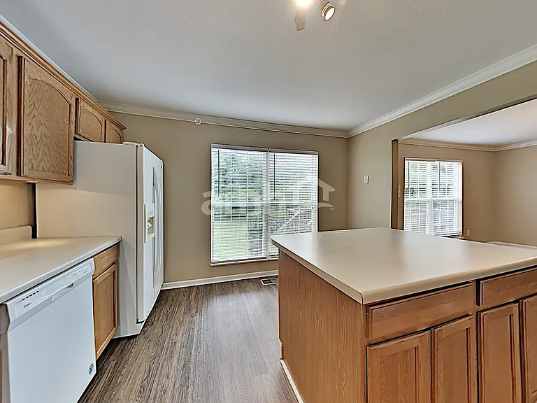 4301 Aylesbury Dr — Photo 5