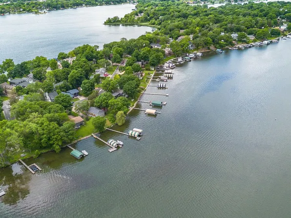 1956 Shorewood Ln, Mound, MN 55364