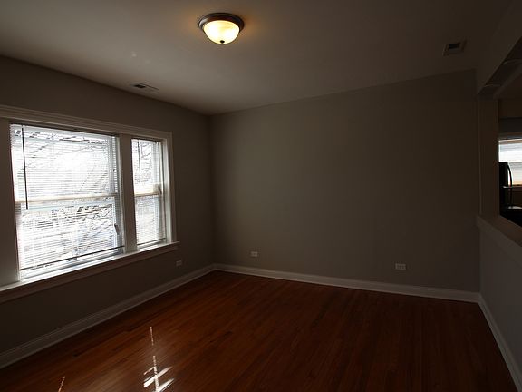 4th image of 4402-08 Belden Avenue N Kostner Ave #2300