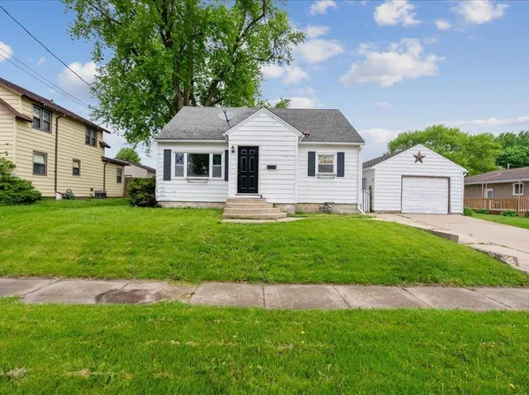 315 I Ave, Grundy Center, IA 50638