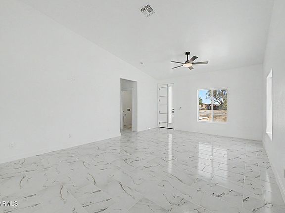5th image of 3235 W VAQUERO Drive