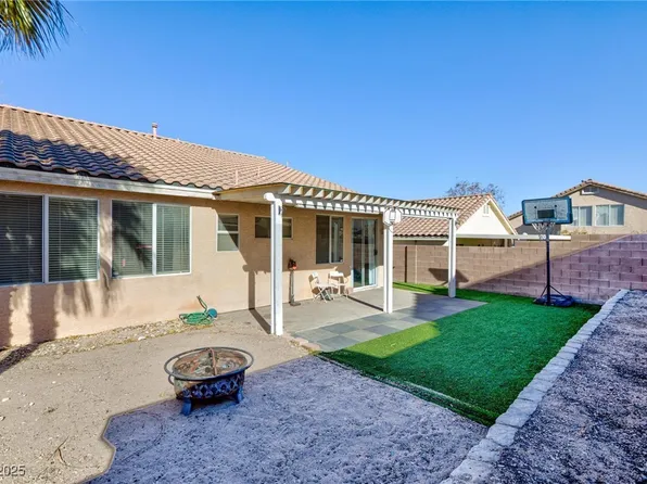 9613 Sterling Ridge Ave, Las Vegas, NV 89129