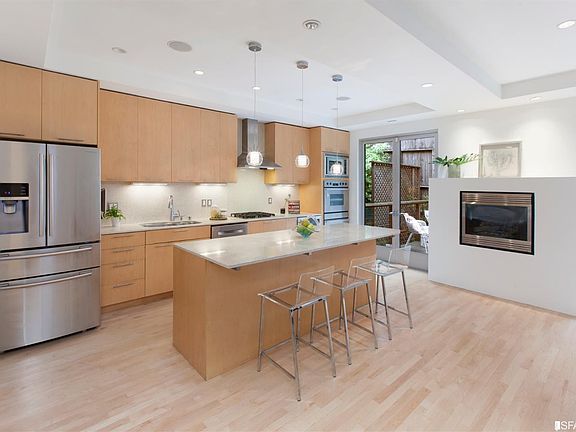 2nd image of 292 Grand View Ave #2