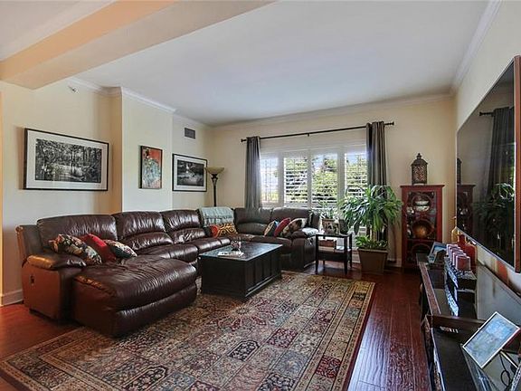 3rd image of 2305 Edgewater Dr Unit 1313