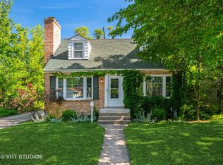 654 Elder Ln, Deerfield, IL