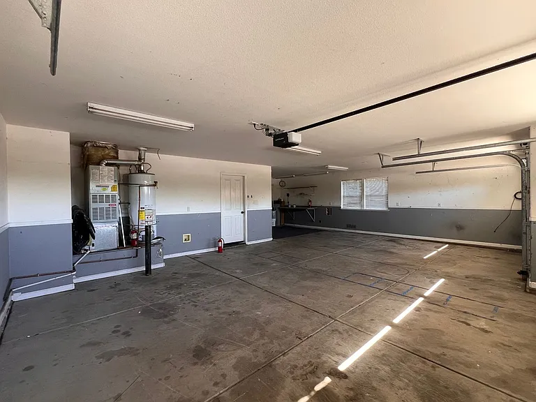 588 Wedge Ln — Photo 29