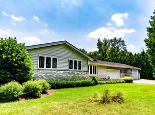 10204 Kendall Ave, Algonquin, IL 60102