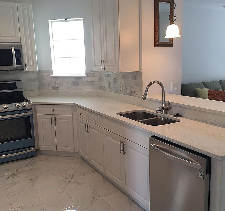 Other view of kitchen