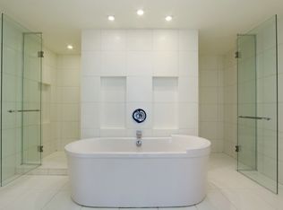 323 E 21st St, New York, NY 10010