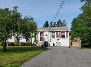 101 Stoneleigh Rd, Holden, MA 01520